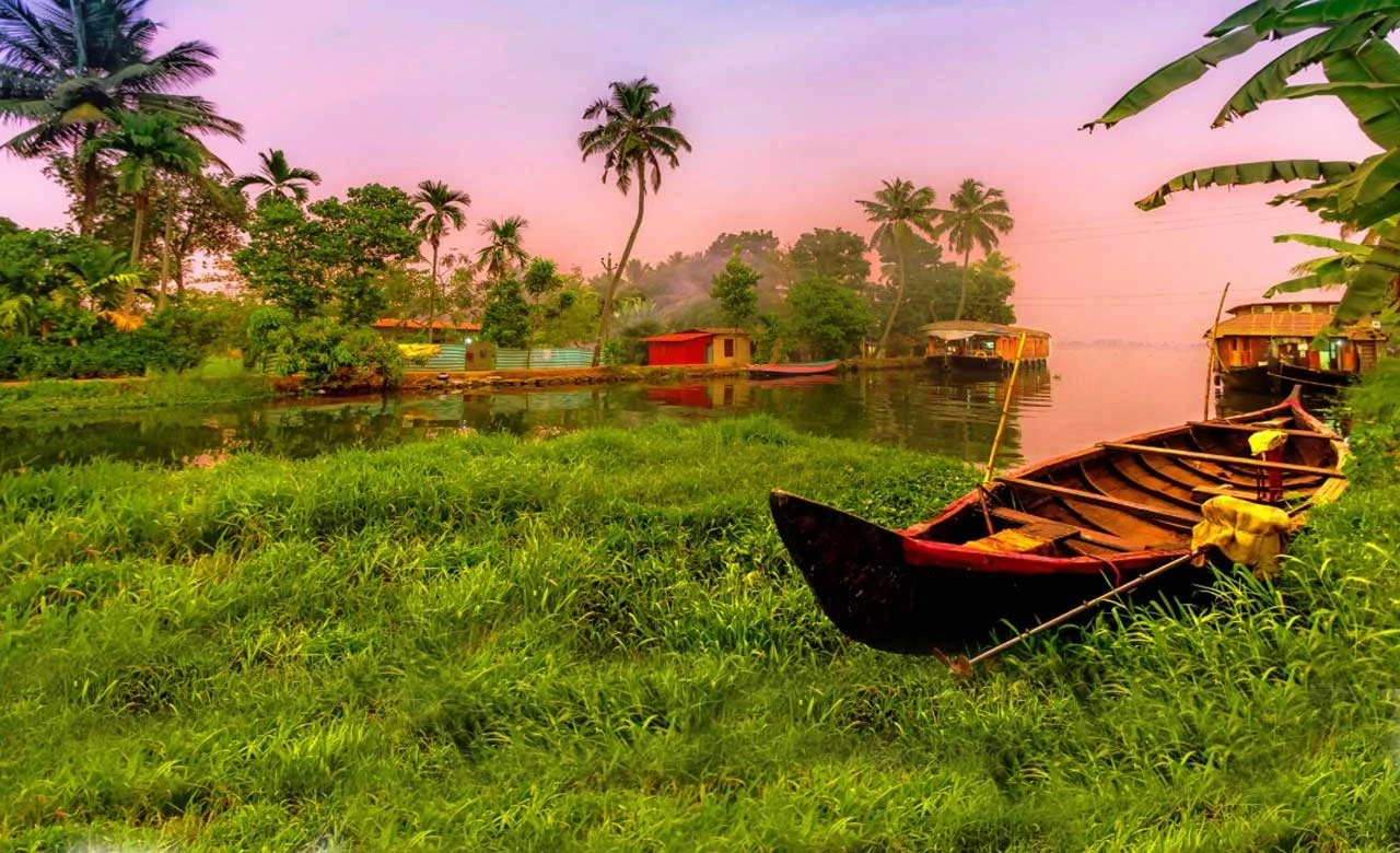 4 Nights 5 Days Taj Trails of Kerala Tour Package