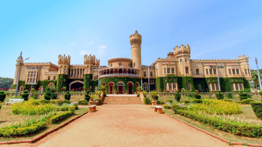 Tipu Sultan Summer Palace and Museum on Mysore tour package